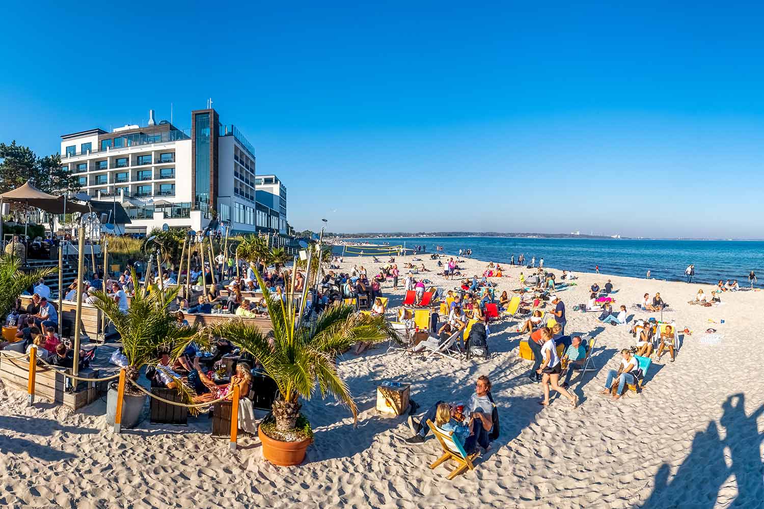 Beach Club am Strand von Scharbeutz