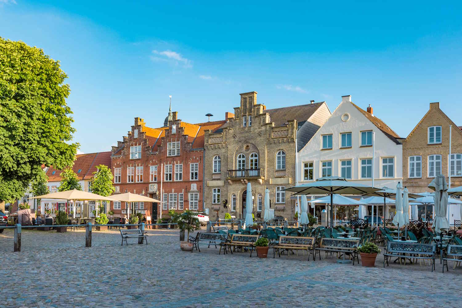 Marktplatz und Terrasse