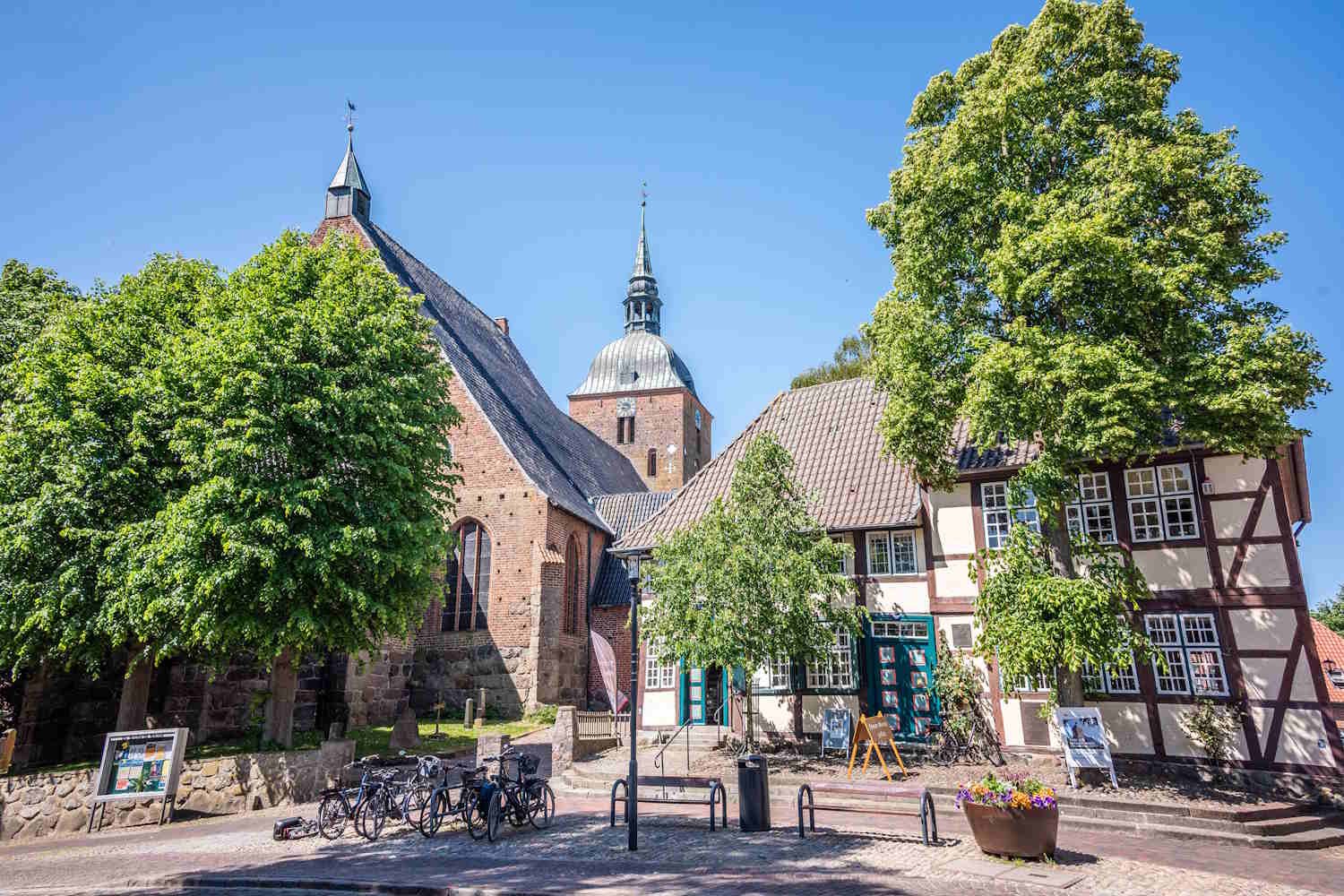 Burg Altstadt udn Kirche